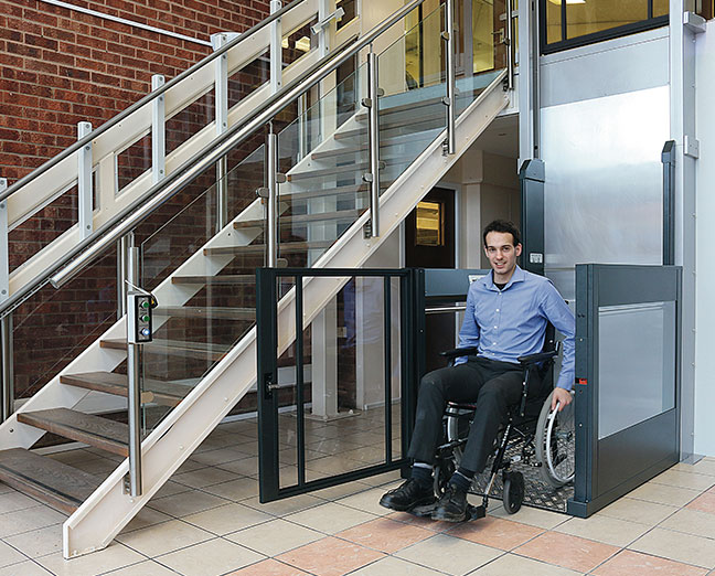 piattaforma elevatrice disabili